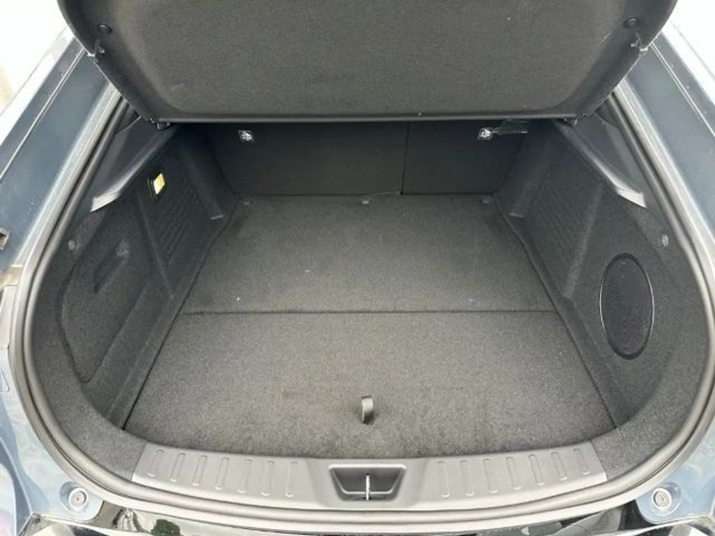 Mazda 6e
