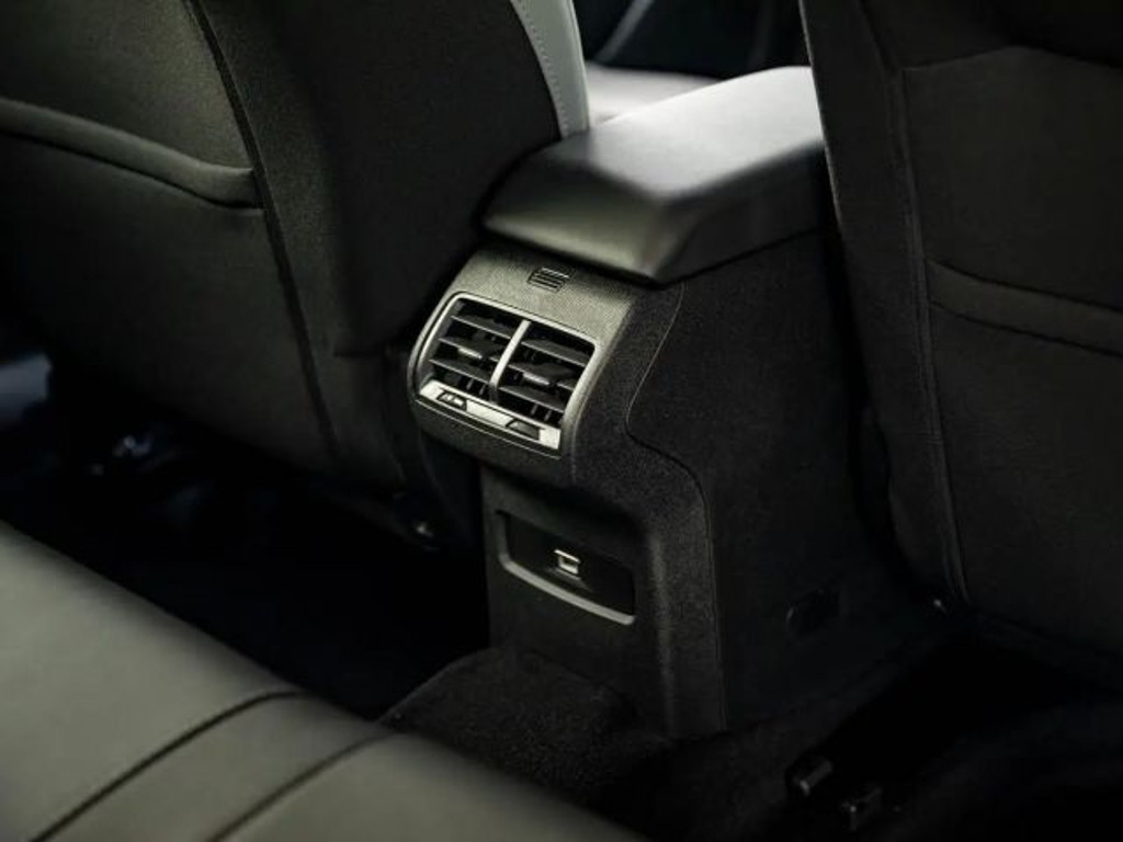 Citroën C4 X