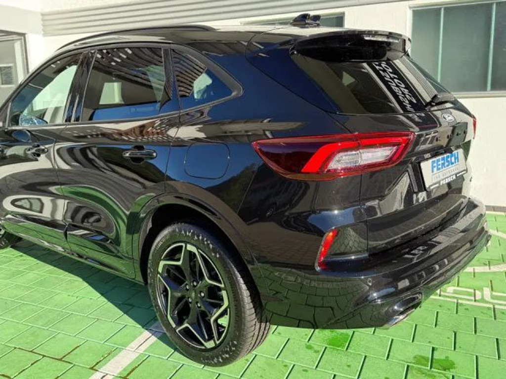 Ford Kuga ST Line Hybrid AWD