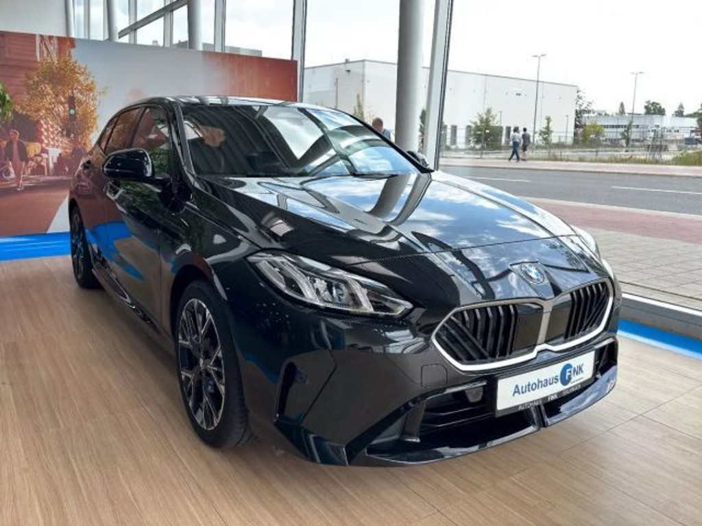 BMW 1 Serie 120 M-Sport Sedan 120i