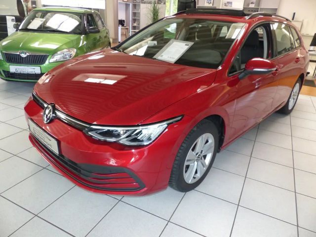 Volkswagen Golf Life Variant