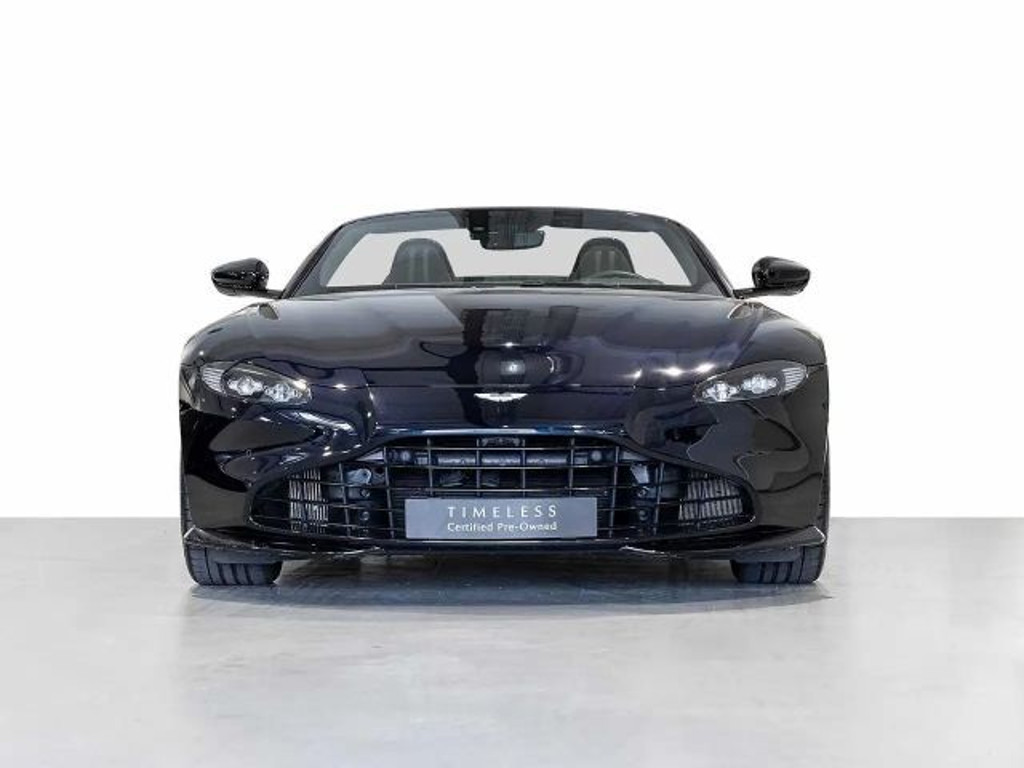Aston Martin V8
