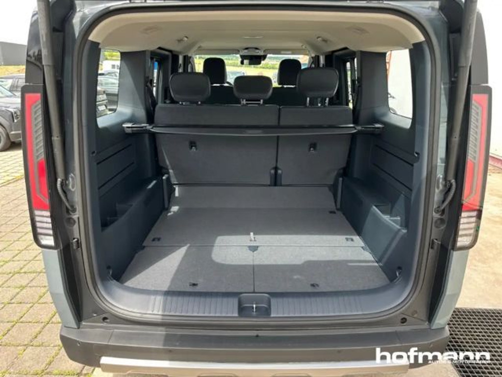 Kia PV5 Passenger