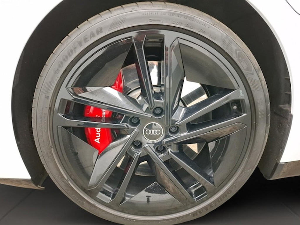 Audi RS e-tron GT