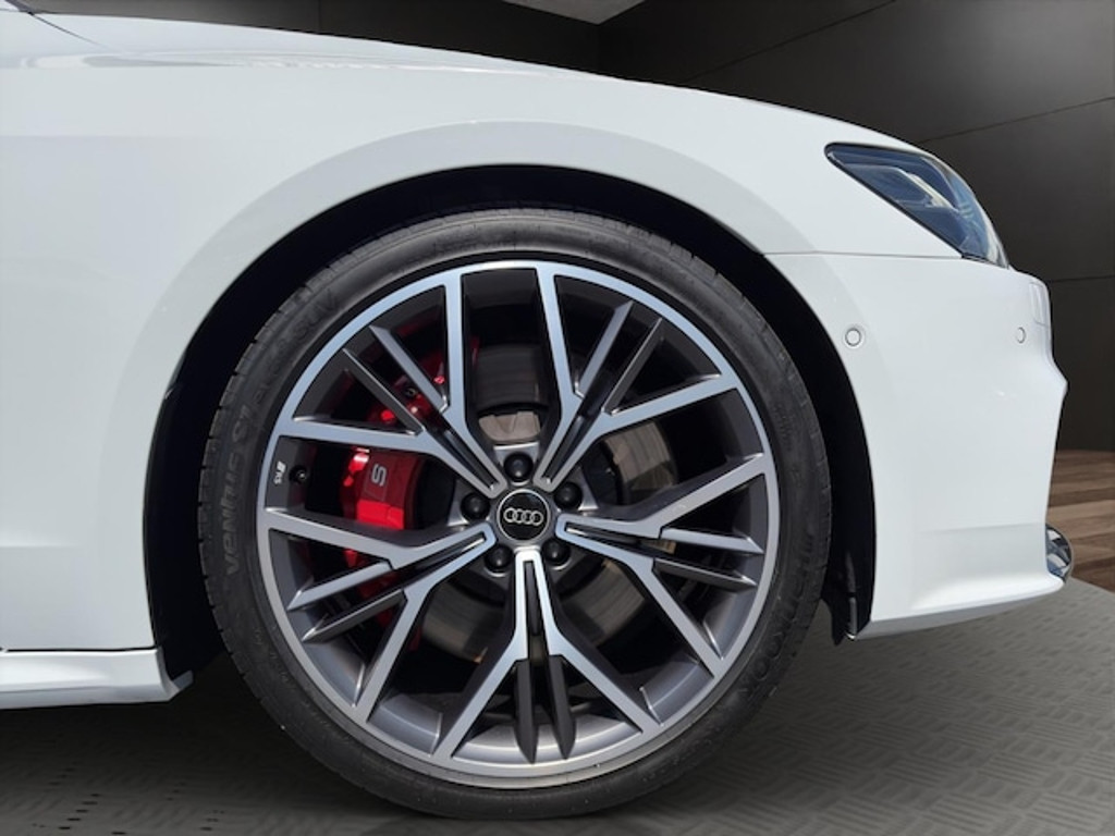 Audi S7