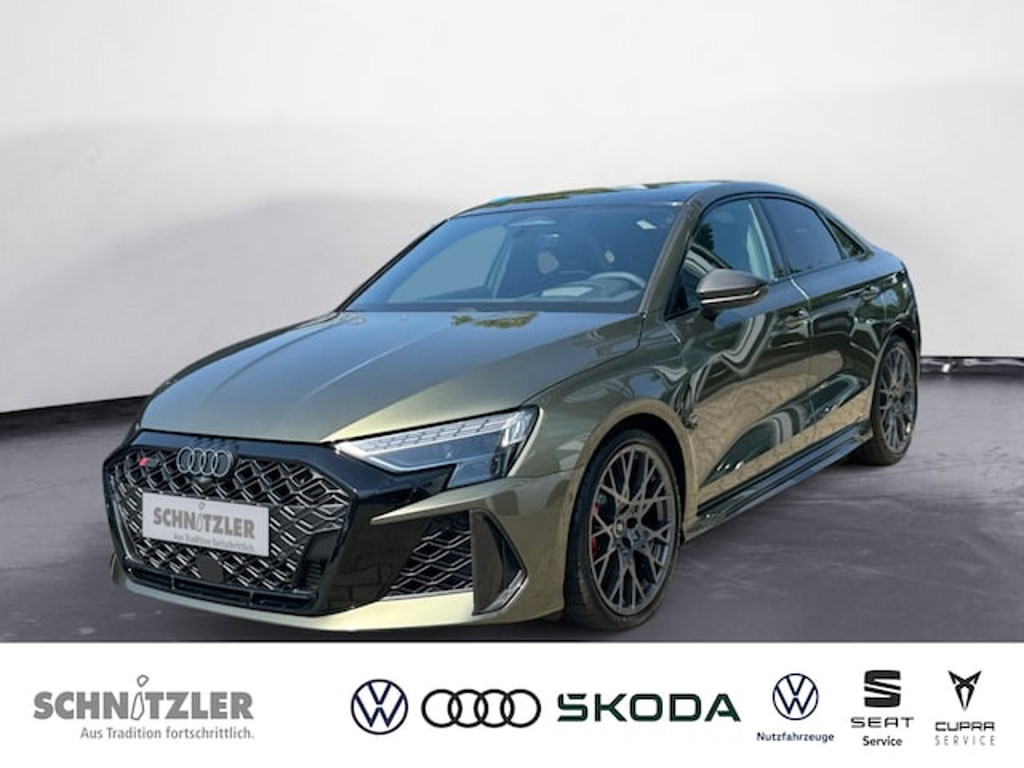Audi RS3 Sedan Quattro S-Tronic