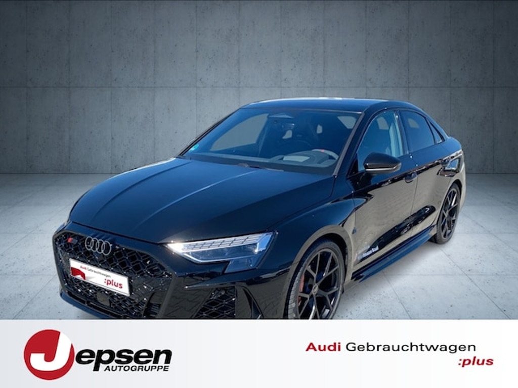 Audi RS3 Sedan Quattro S-Tronic