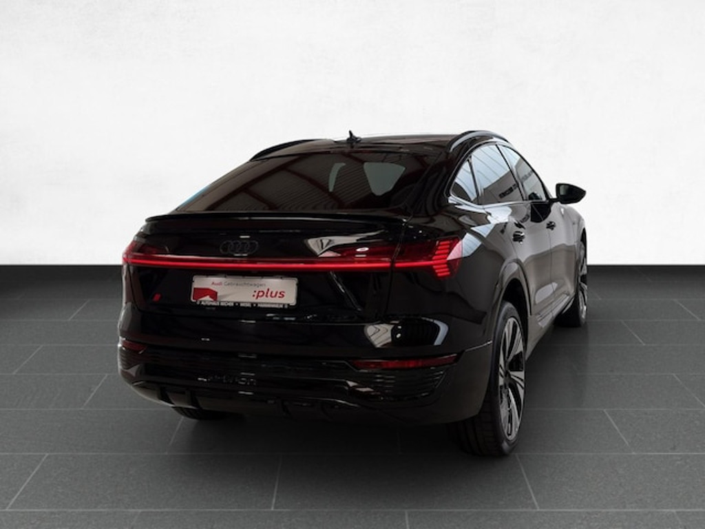 Audi Q8 e-tron