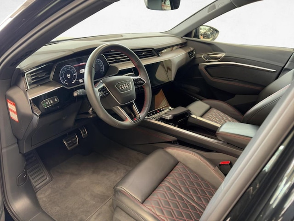 Audi Q8 e-tron