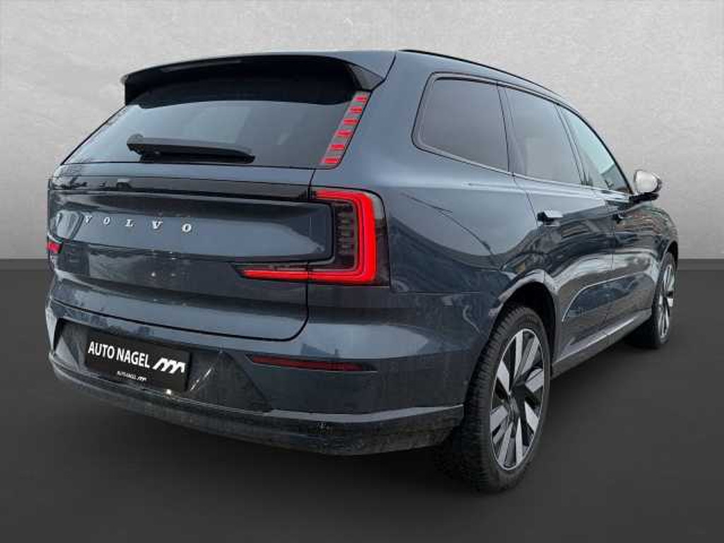 Volvo EX90