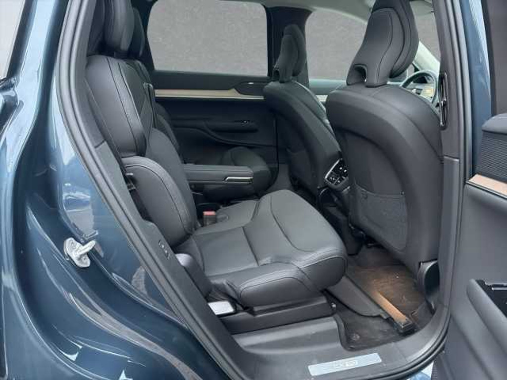 Volvo EX90