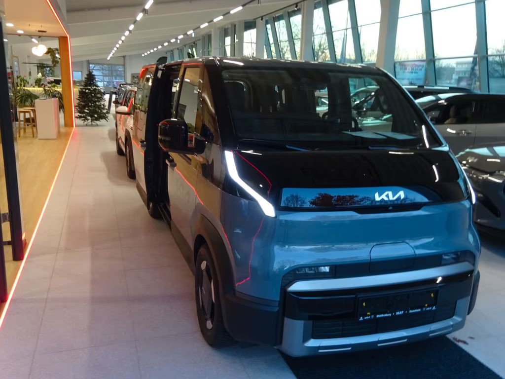 Kia PV5 Passenger