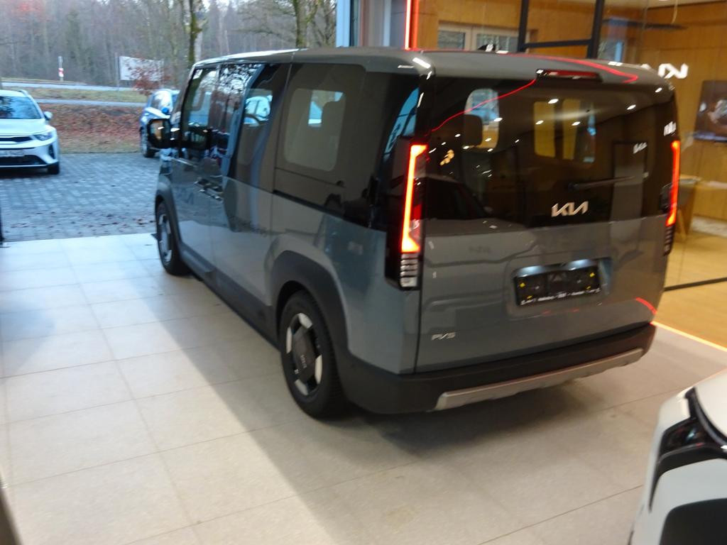 Kia PV5 Passenger