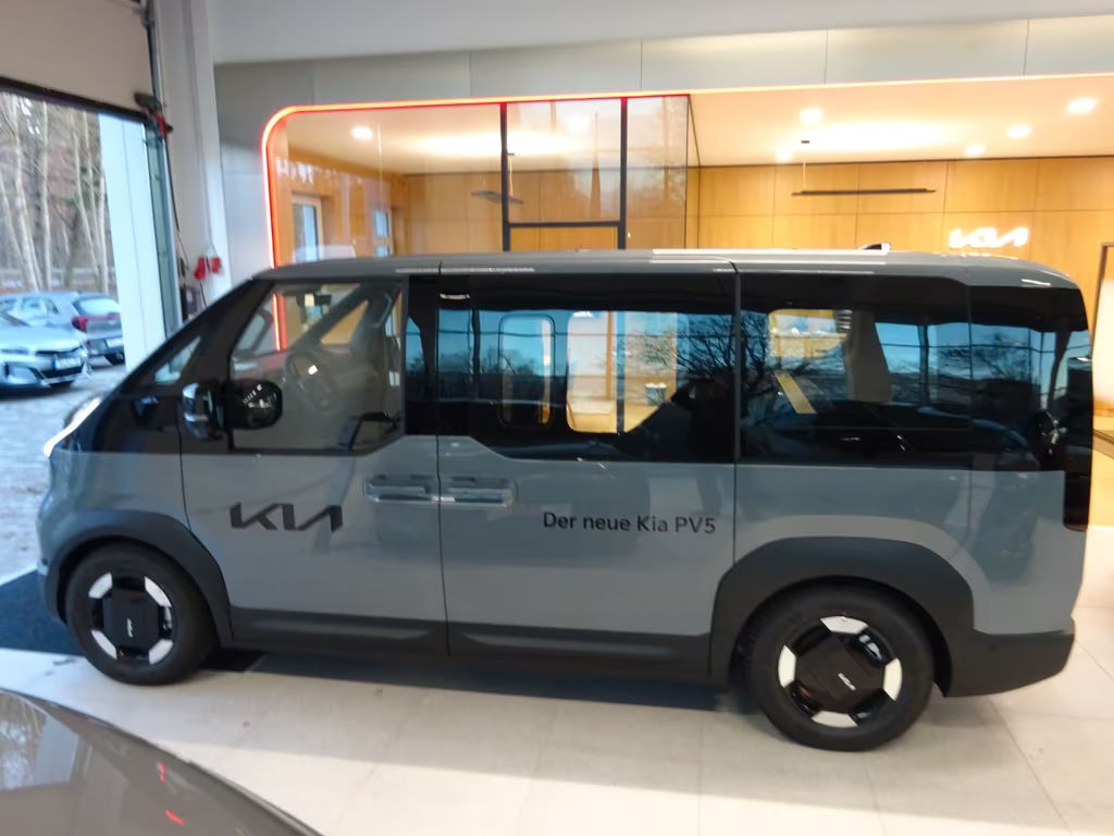 Kia PV5 Passenger