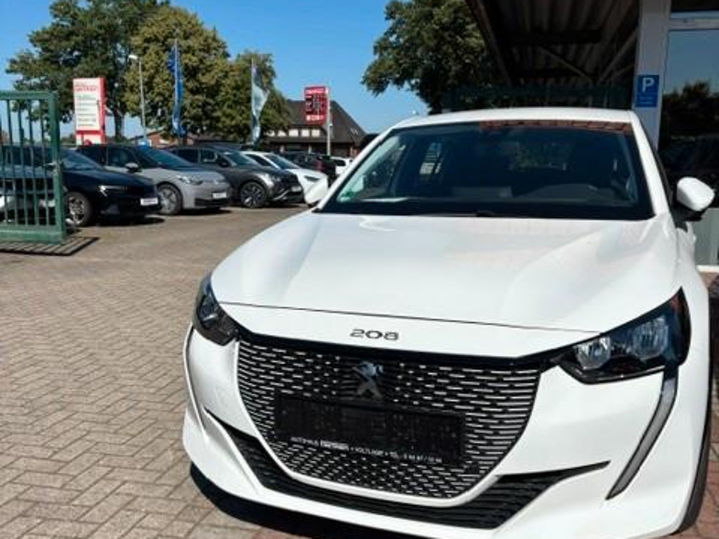 Peugeot e-208