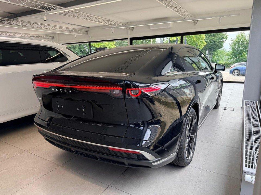 Mazda 6e