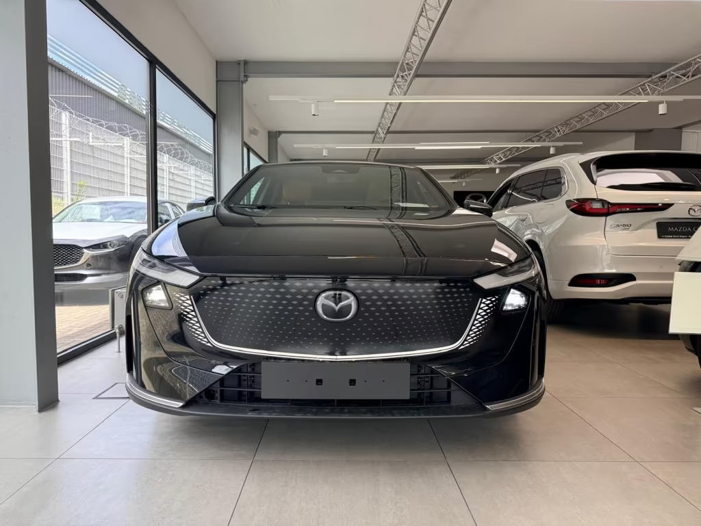 Mazda 6e