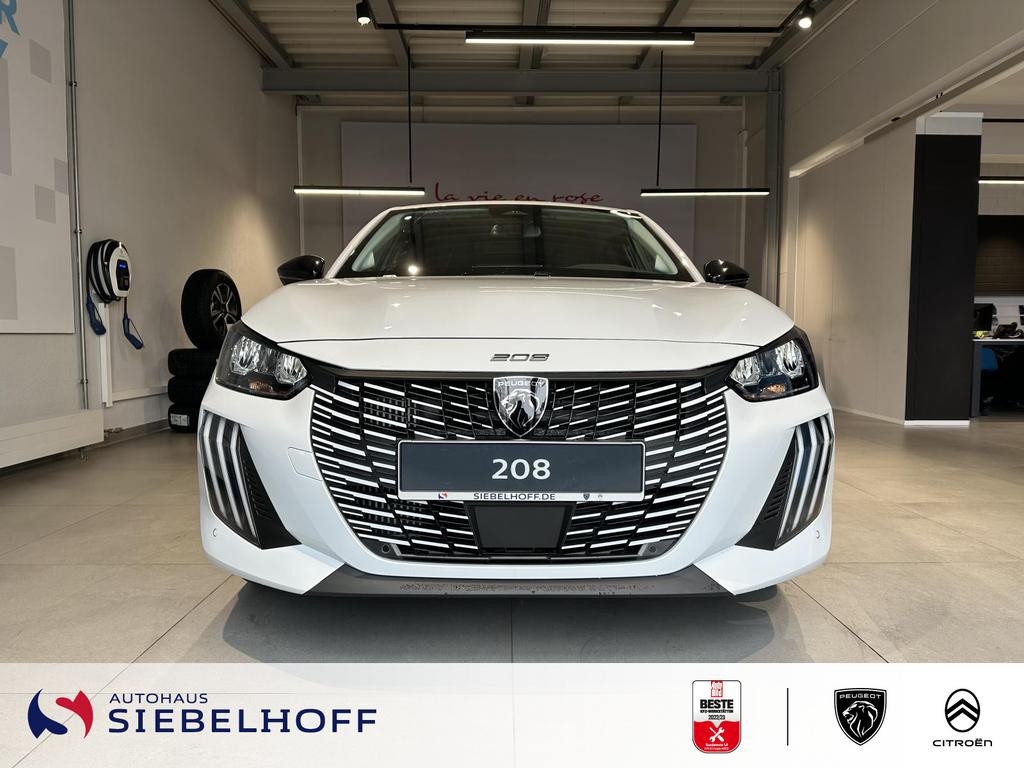 Peugeot e-208