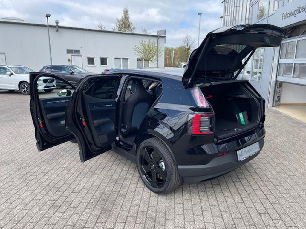 Volvo EX30