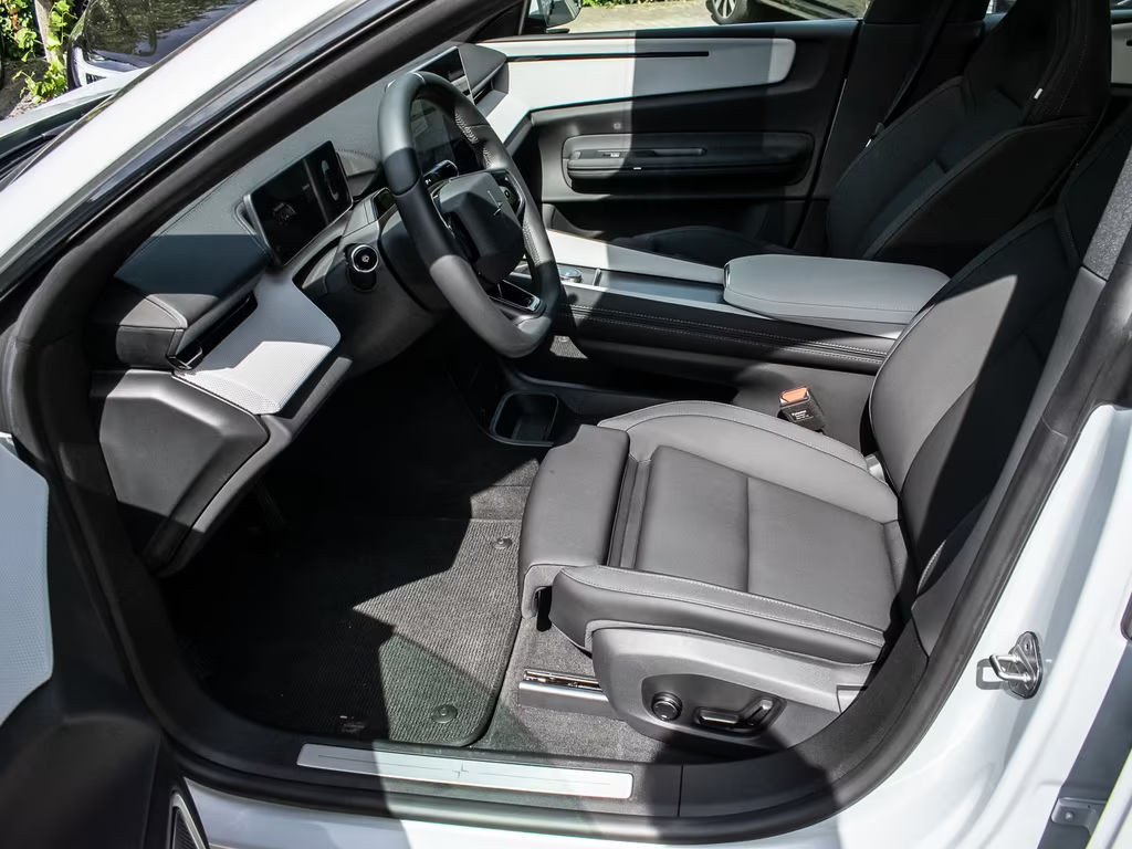 Polestar 4