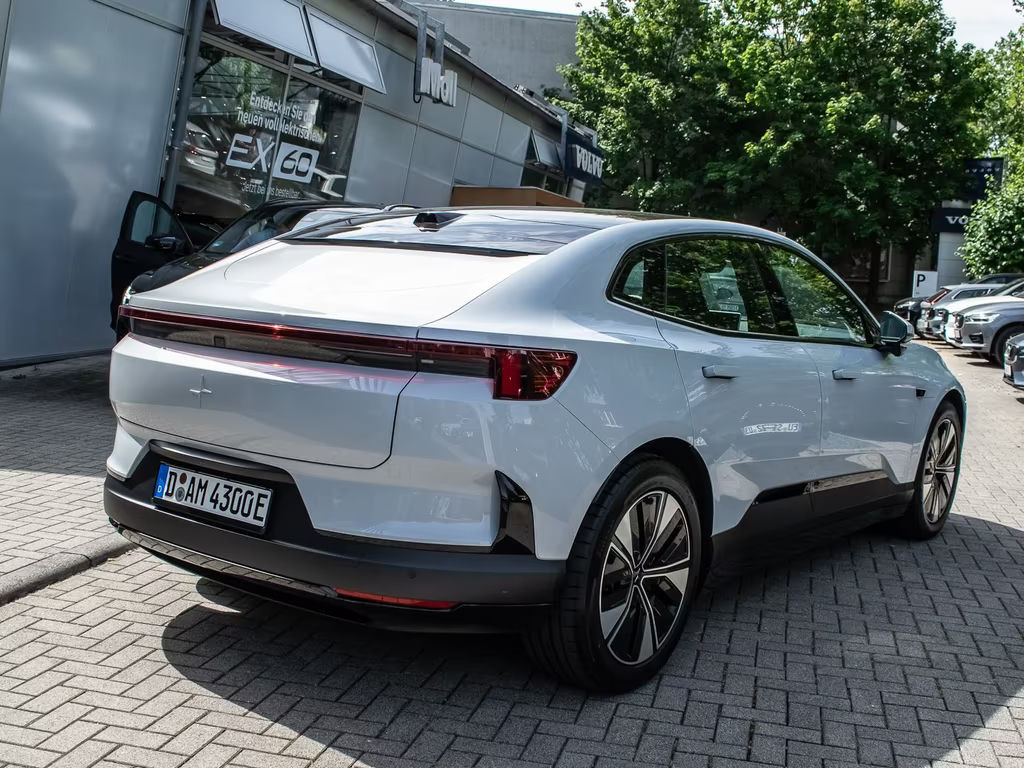 Polestar 4