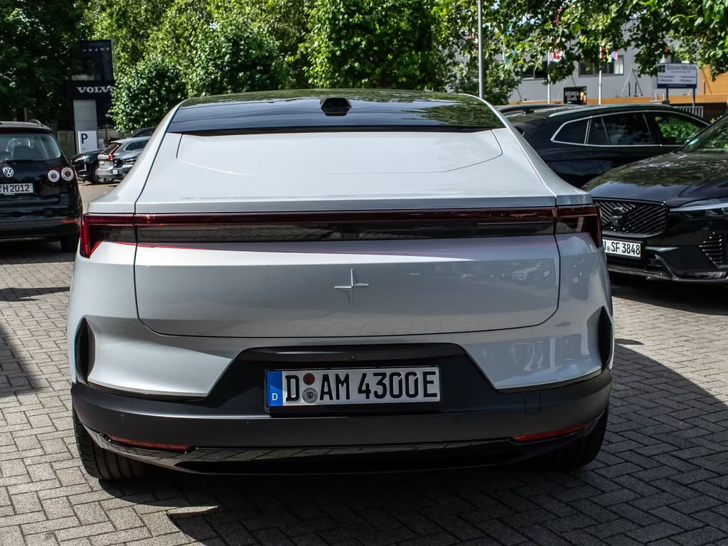 Polestar 4