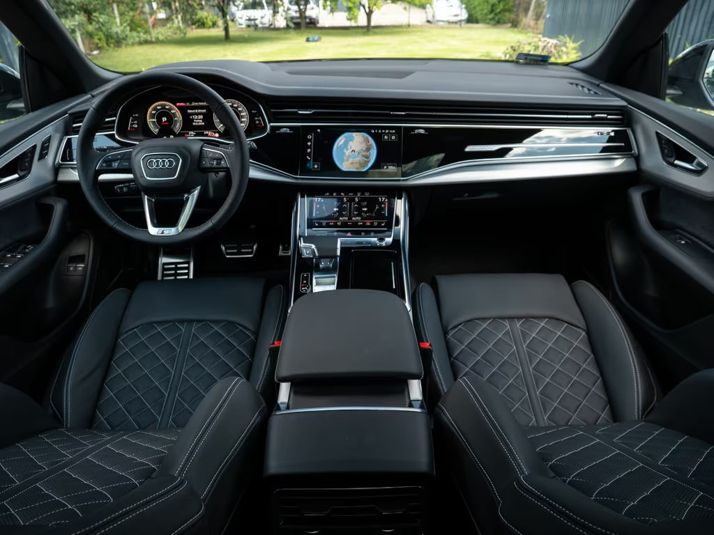 Audi Q8