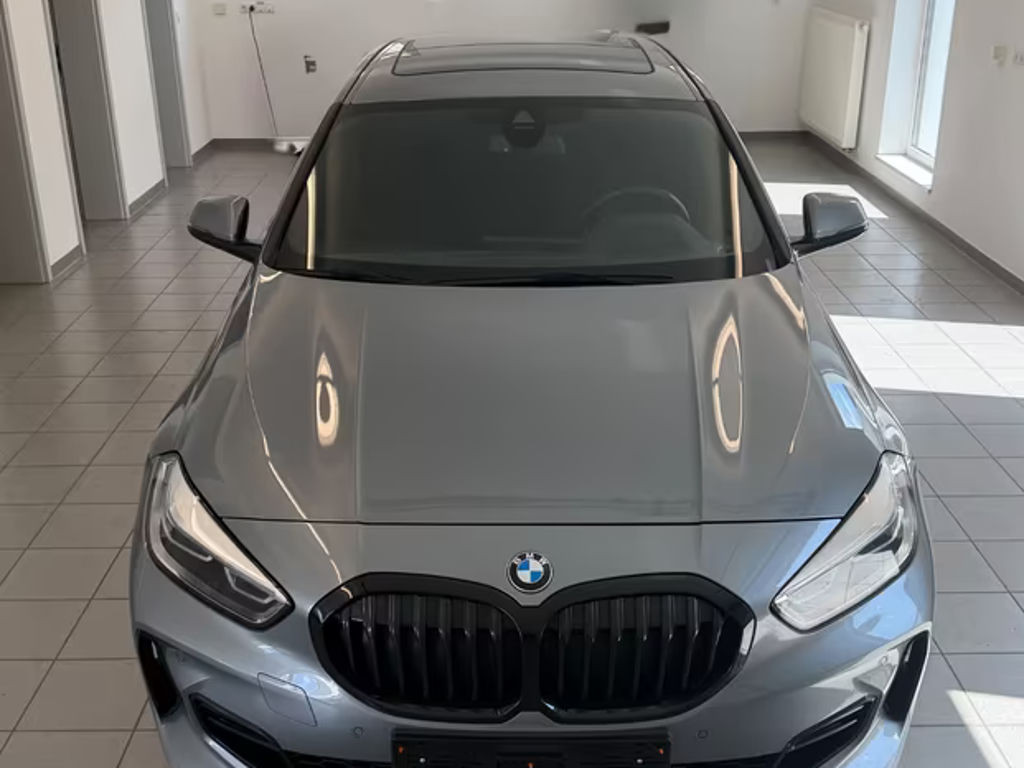 BMW 1 Serie 118 M-Sport Sedan 118i