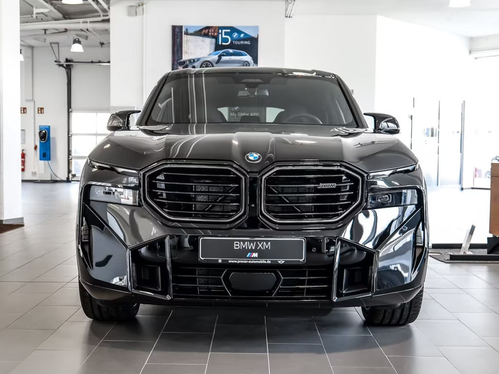 BMW XM