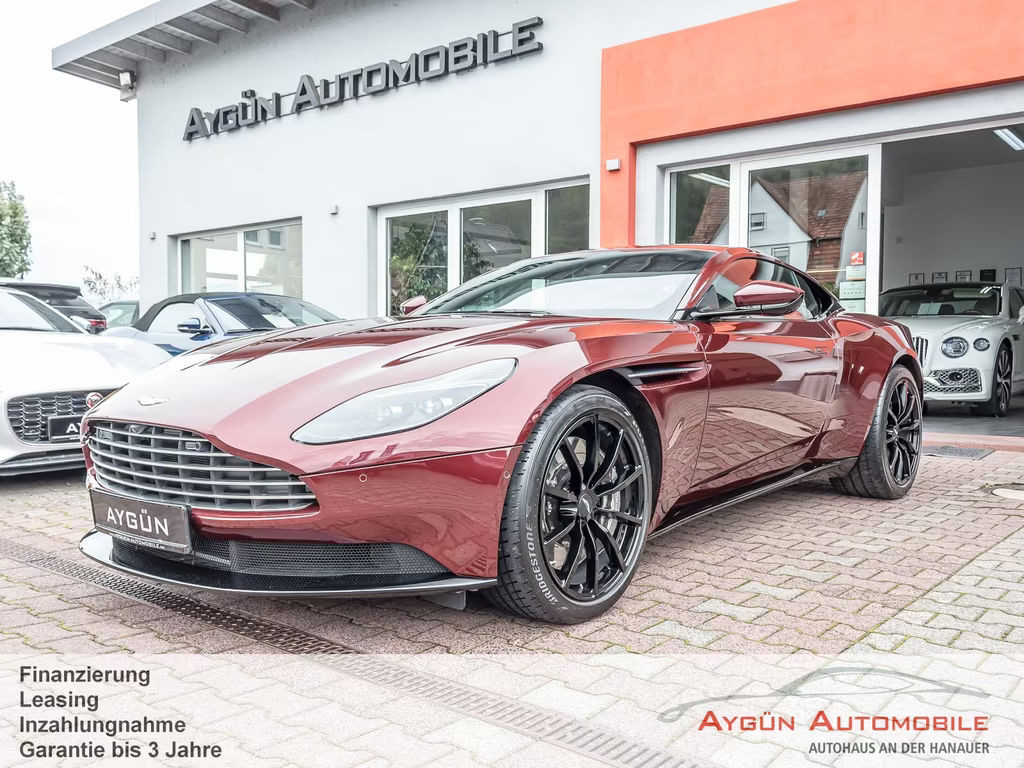 Aston Martin DB11 V12
