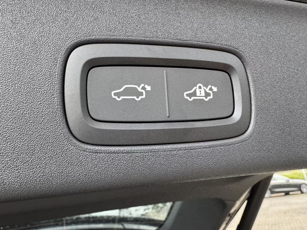 Volvo EX60