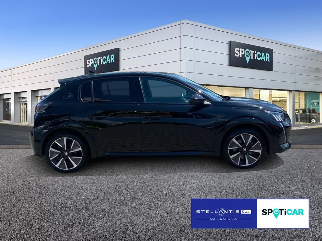 Peugeot e-208