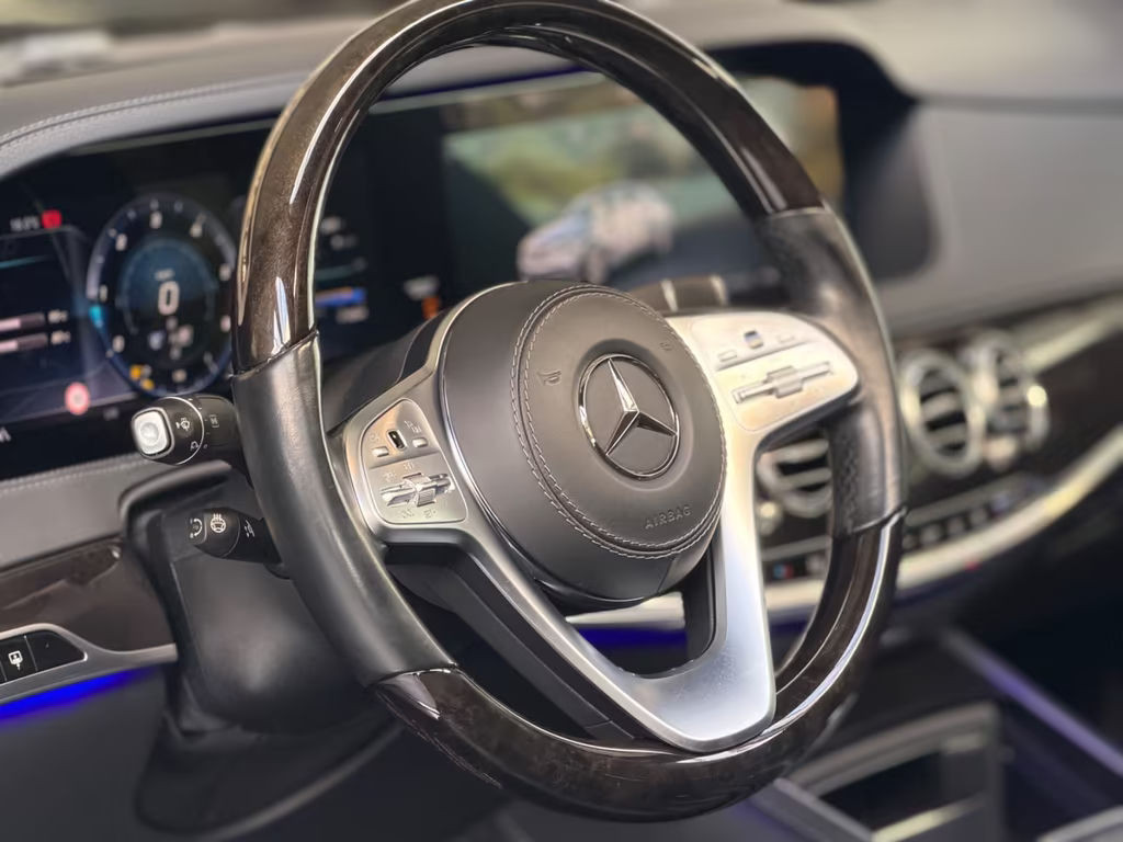 Mercedes-Benz S-Klasse