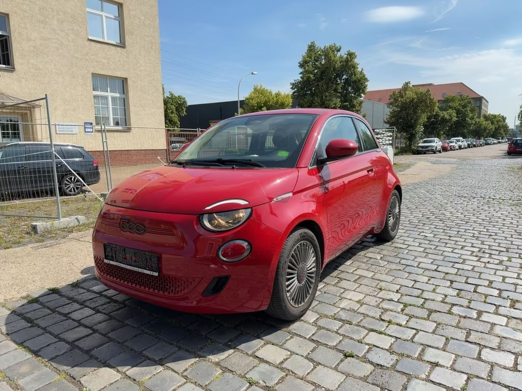 Fiat 500e RED 42 kWh