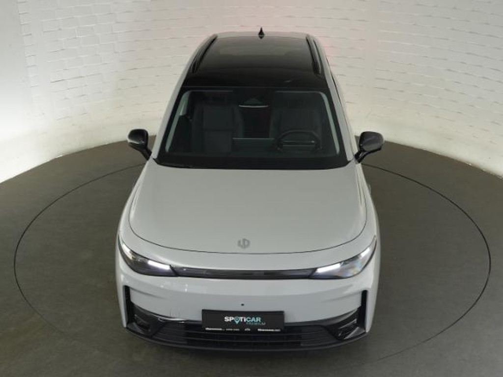 Leapmotor C10