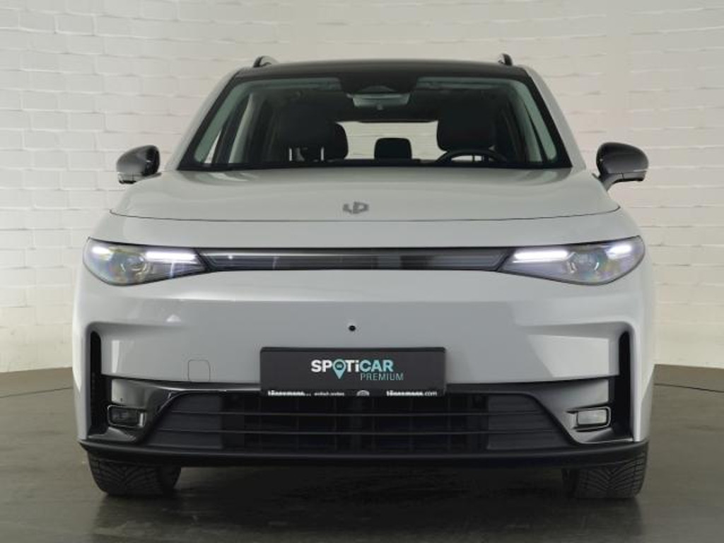Leapmotor C10