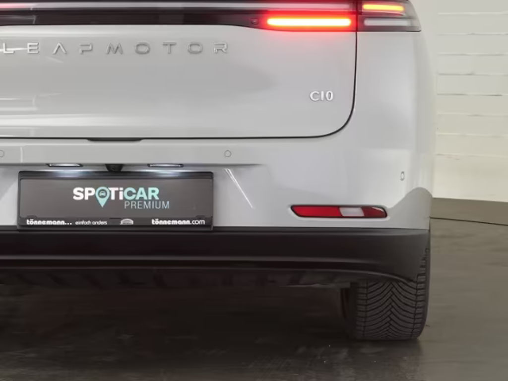 Leapmotor C10