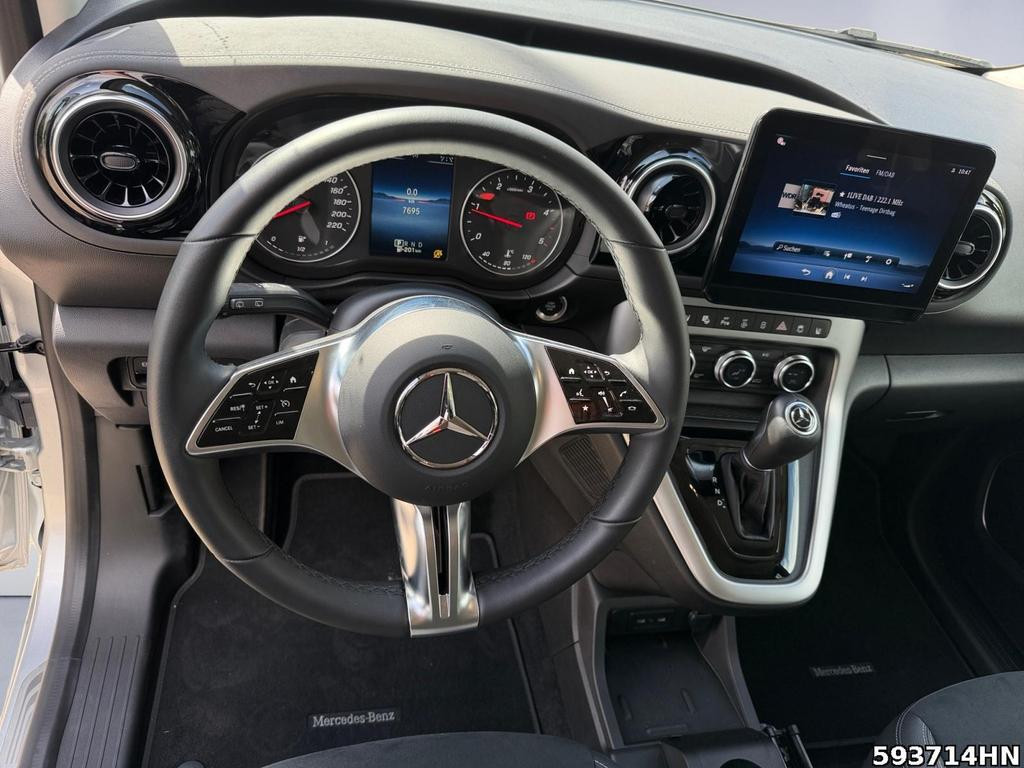 Mercedes-Benz T 180
