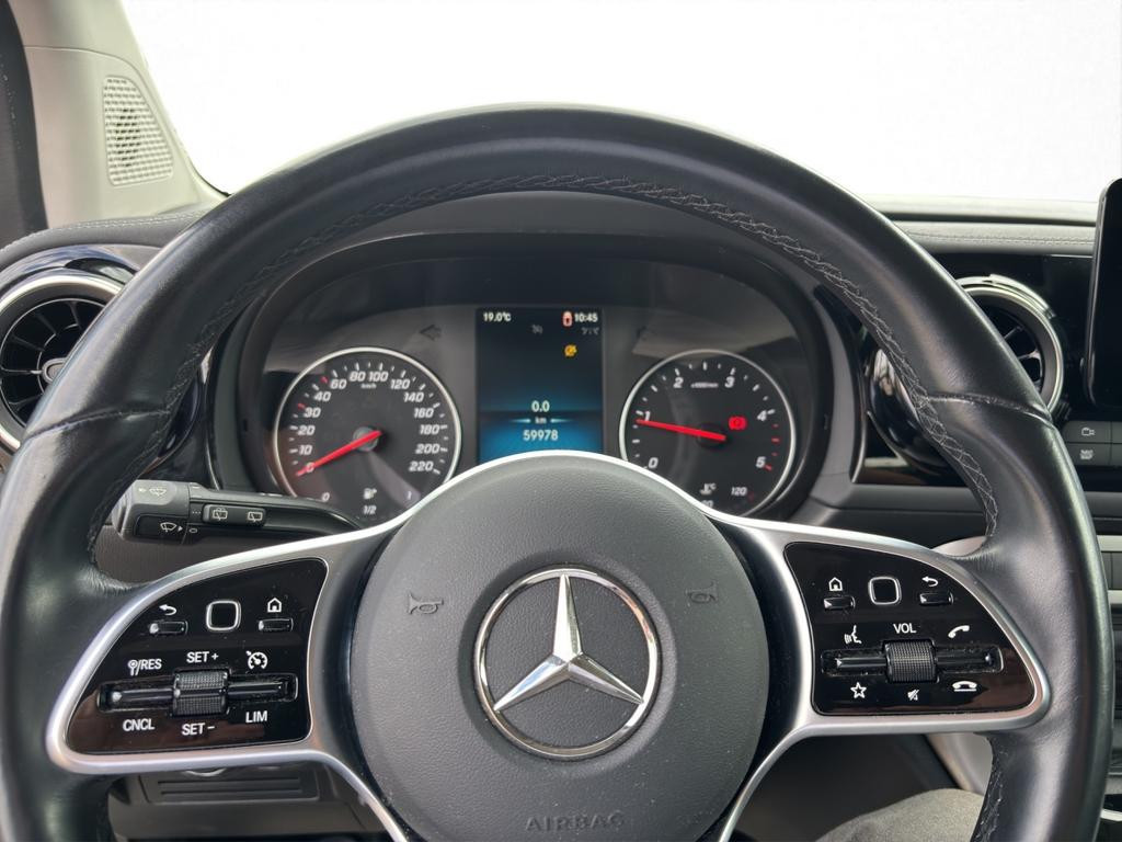 Mercedes-Benz T 180