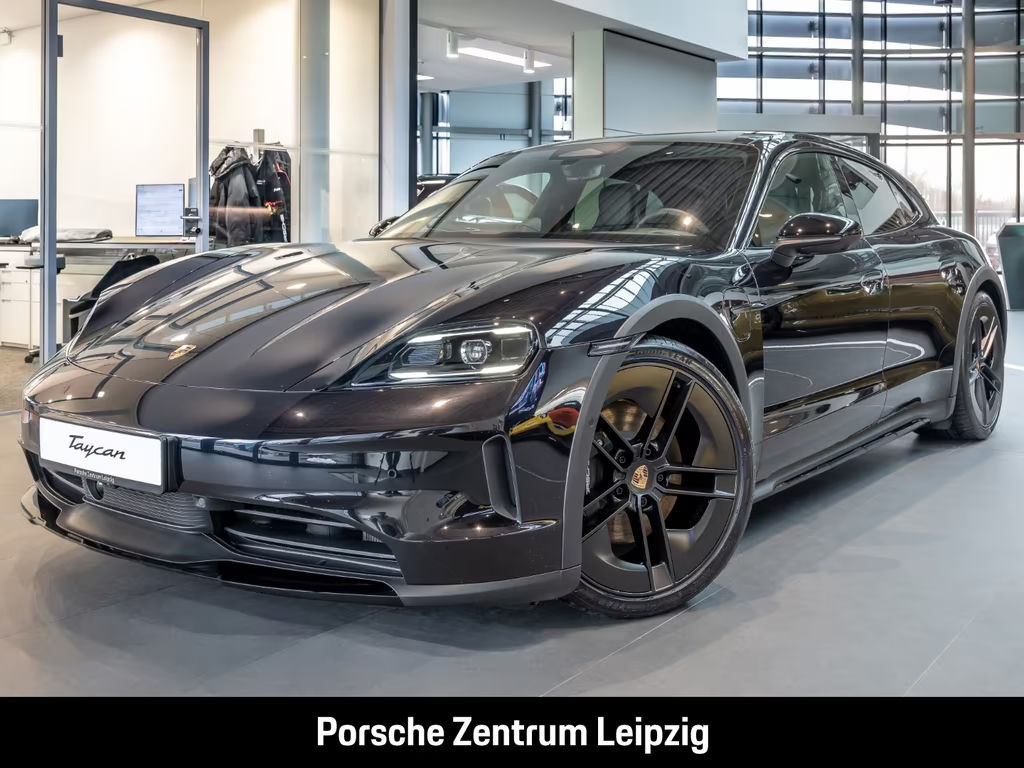 Porsche Taycan Cross Turismo 4