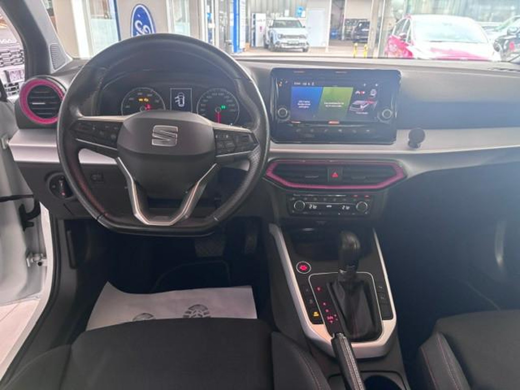 Seat Arona
