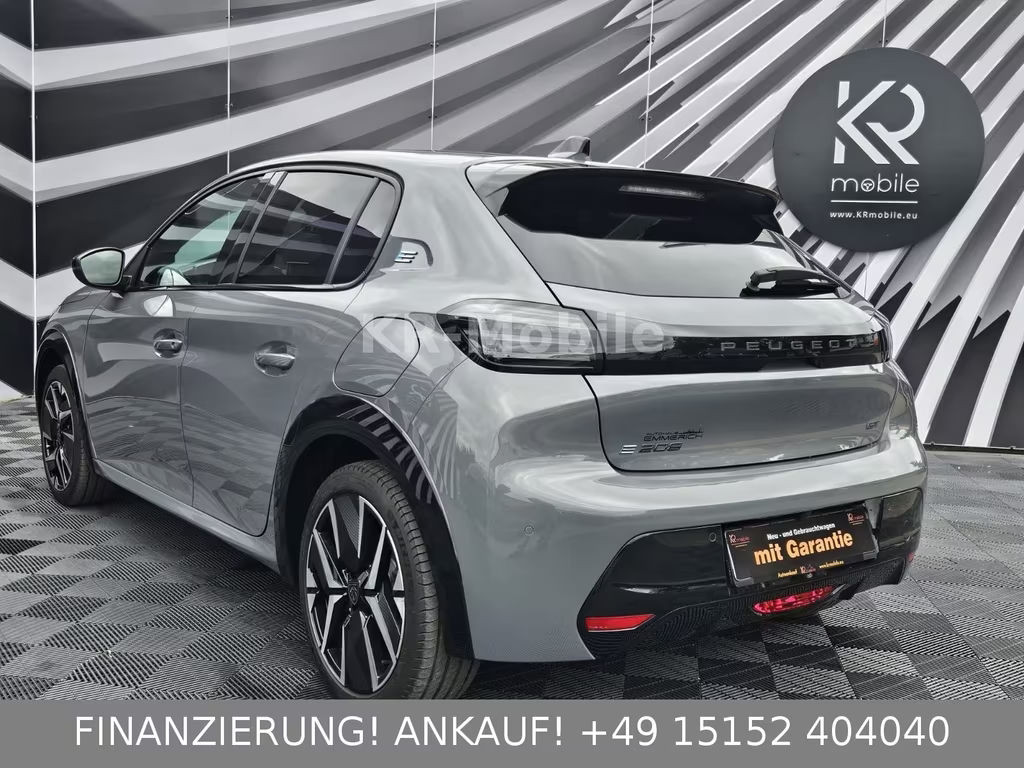 Peugeot e-208
