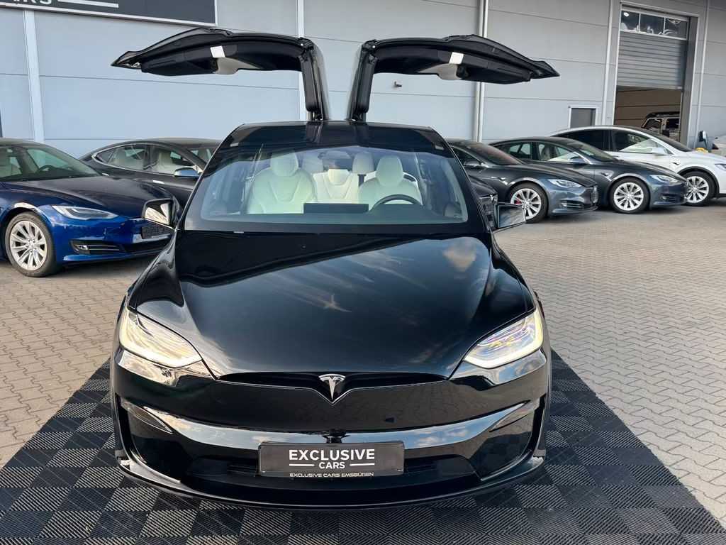 Tesla Model X
