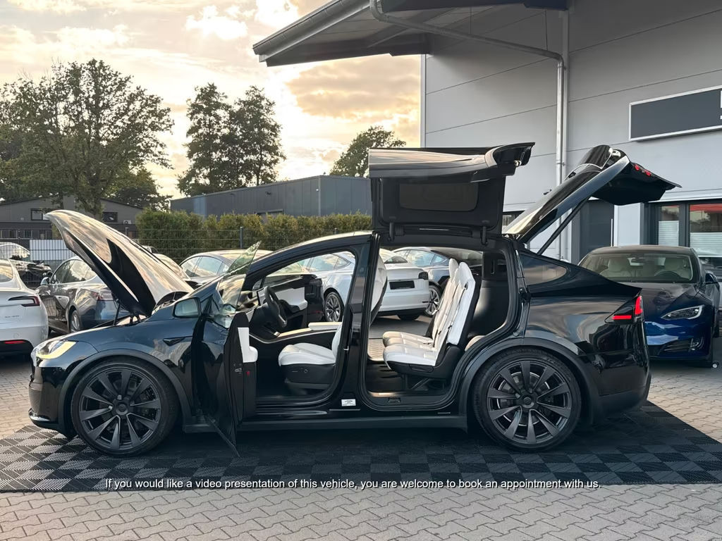 Tesla Model X