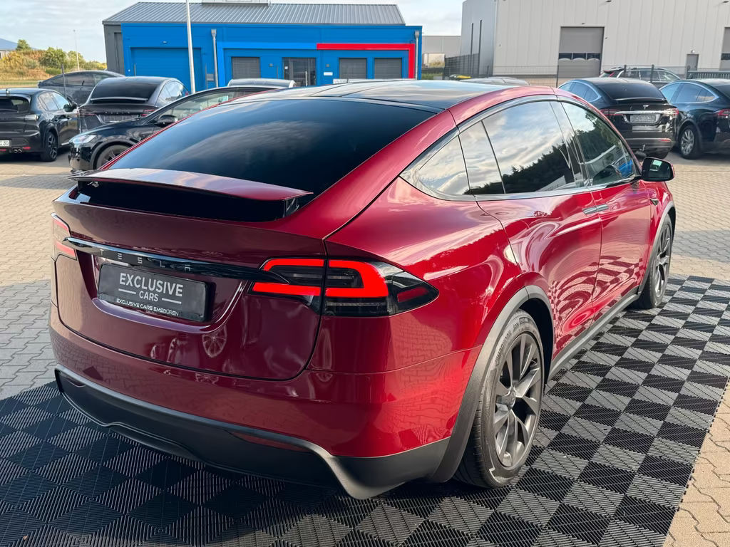 Tesla Model X