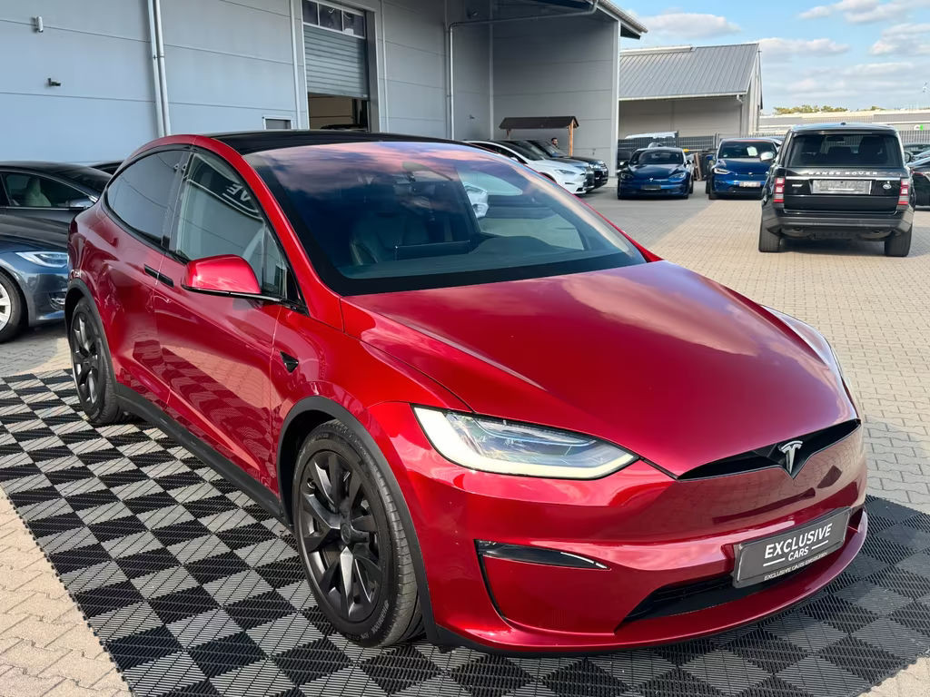 Tesla Model X