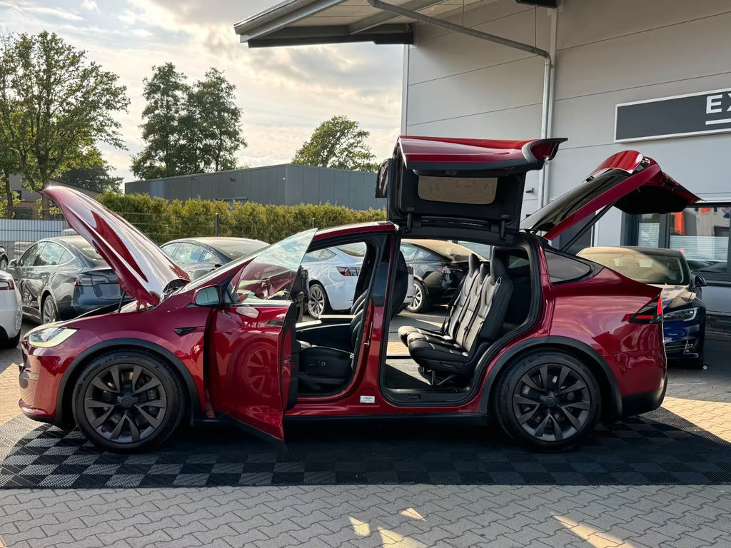 Tesla Model X