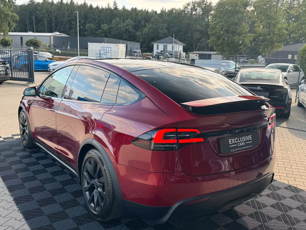 Tesla Model X