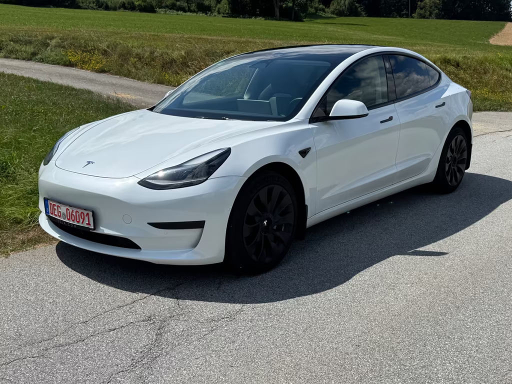 Tesla Model 3 Performance RWD
