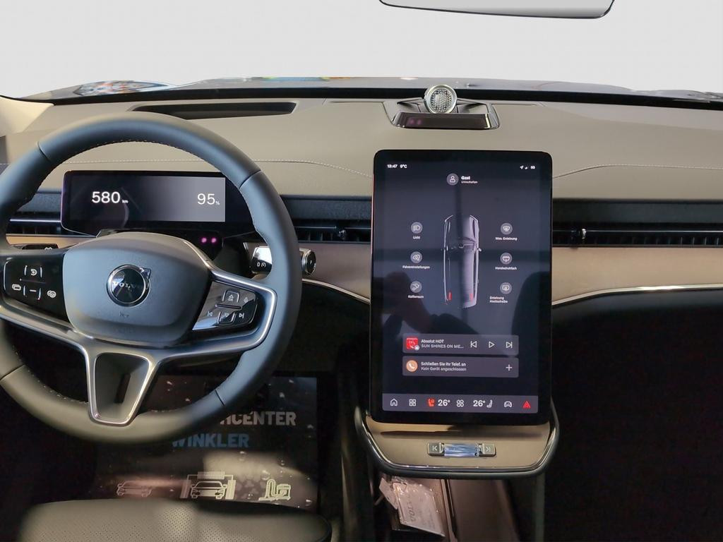 Volvo ES90